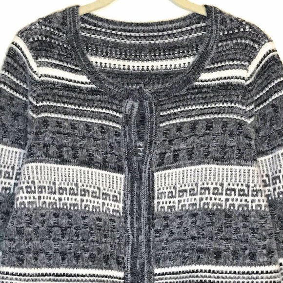 Gray Fuzzy Duster Cardigan Warm Winter Carcoat NWOT - Size M - Picture 3 of 6